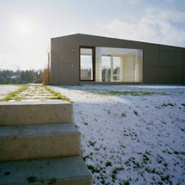 V House by Katja Nagy