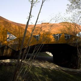 日本建筑师远藤秀平新作:泡泡游客中心