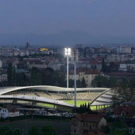 斯洛文尼亚Maribor足球场的重建