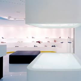 德国 希恭-乌尔鞋 饰品店设计