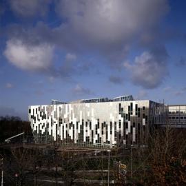 AA Hijmans van den Bergh医学院设计