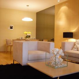 梁志天简单素净风格的样板房