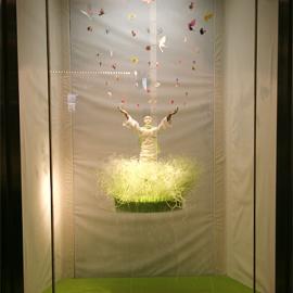 东京展示窗口设计欣赏(四)