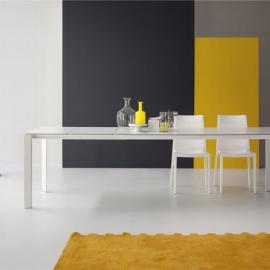 Bonaldo现代简约餐桌设计