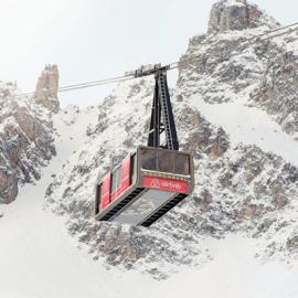 Airbnb阿尔卑斯山9000英尺高空缆车旅馆