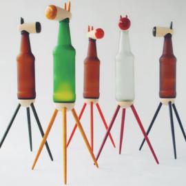 废酒瓶设计的可爱动物灯