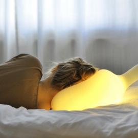 “Soft Light”枕头灯具