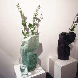 Pepe Heykoop：迷人的纸质花瓶外套