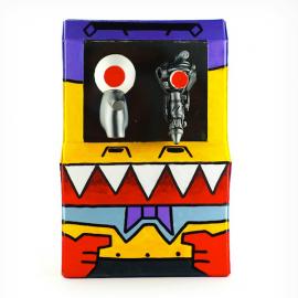 ALIEN WANG与多名艺术家创作的909TOY蛋核机械人偶