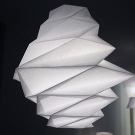 三宅一生（Isseymiyake）:In-ei灯具