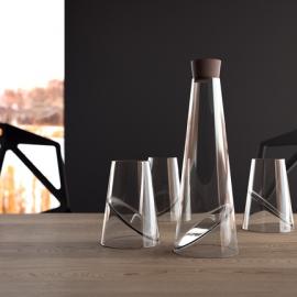 切分的玻璃瓶子