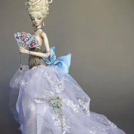 异域风格瓷娃娃