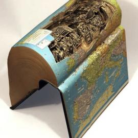 Brian Dettmer 书雕艺术作品