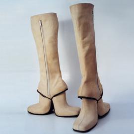 这样的高跟鞋有人敢穿吗？