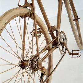 回收纸板制作的惊人艺术雕塑―Chris Gilmour