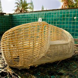 Onyx Furniture的坐具设计“Moebius”