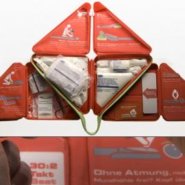 为人民服务的急救包（Kristine Erdmann）