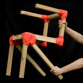 木棍加聚己内酯蜡做成的椅子“The Workshop Chair”