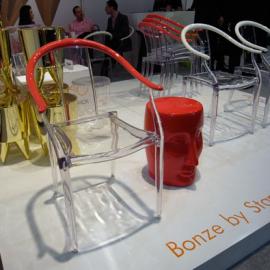 philippe starck 'mi ming' for xo：聚碳酸酯可叠椅子