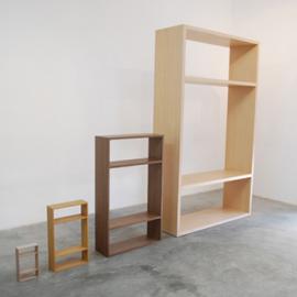 hans stan studio 书架中的书架