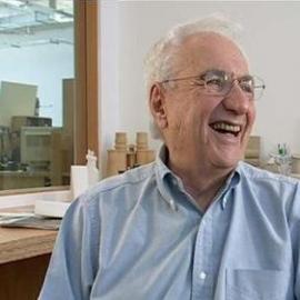 这样的设计真的环保吗？Frank Gehry瓦楞纸家具