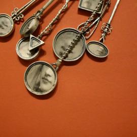 2009届中央美术学院设计学院本科生首饰设计毕业作品展