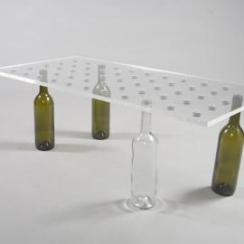 创意设计：用瓶底做桌脚的茶几