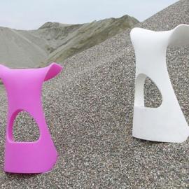 2009米兰家具展：karim rashid为slide设计的'koncord'椅子