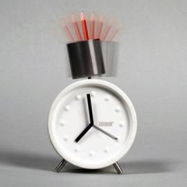 自选摇摆物的闹钟