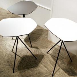 斯德哥尔摩09设计周:ilkka suppanen的’stone’桌