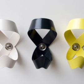 设计巧妙的不锈钢衣钩