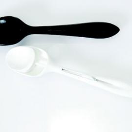 平凡的伎俩厨房餐具