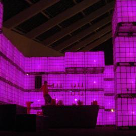 KUBIK LIGHTS UP BARCELONA