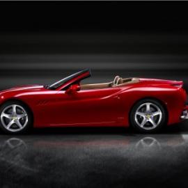 新款法拉利CALIFORNIA跑车