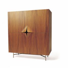 “开口”的橱柜