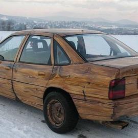 俄罗斯人用纯木自制的欧宝汽车