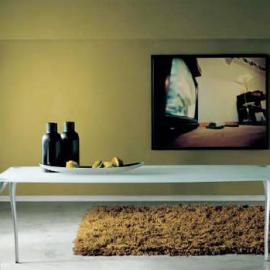 现代简约餐桌设计