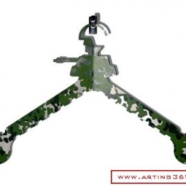 Fay Berry 迷彩衣架设计