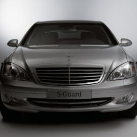豪华安全的极致：奔驰防弹车S 600
