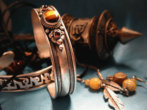 神秘华美的藏饰[多图]