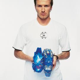 贝克汉姆征战世界杯的战靴