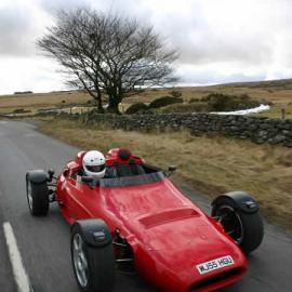 Brooke Cars Double R英国最新的跑车