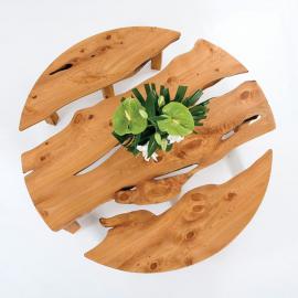 自然、粗犷的原木家具