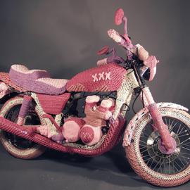 惊奇：编织而成的摩托车