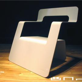 FUTIL全新概念的铝合金椅子设计