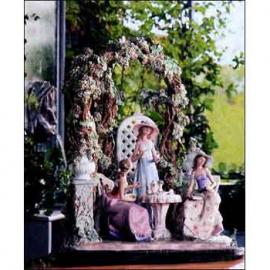 以雅致闻名于世的西班牙陶瓷玩偶