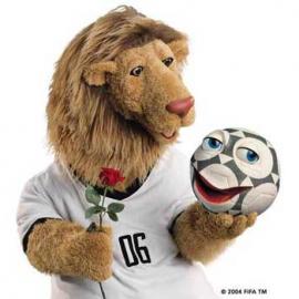 06世界杯吉祥物GoleoVI和Pille玩偶