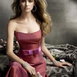 嫁衣可以不是白色―20款绝美婚纱设计