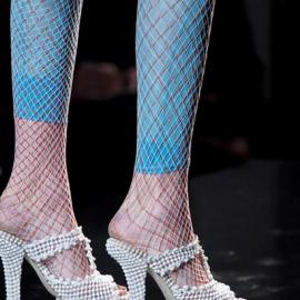 2011 春夏高级定制鞋履盘点:隐忍而不失优雅的婉约派性感