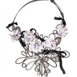 花开有声，Marni 2010 春夏贝壳花首饰